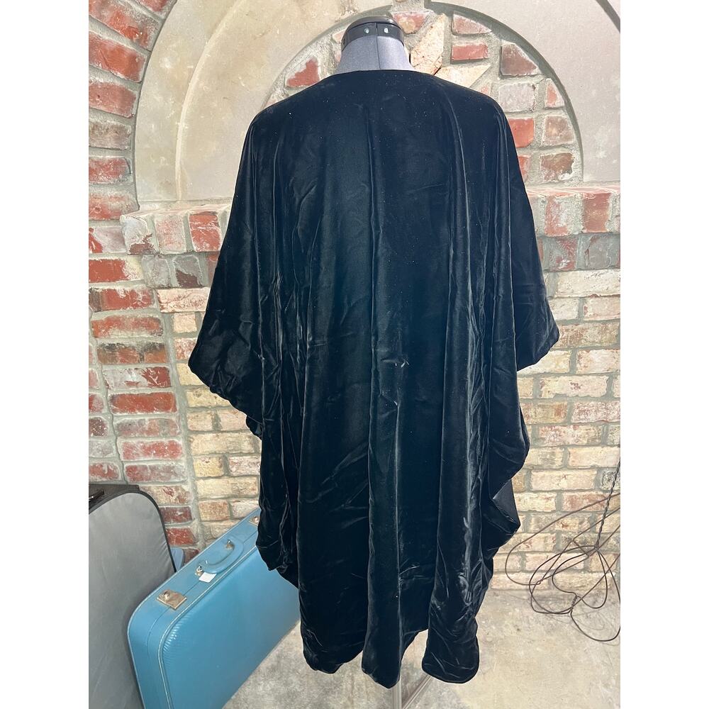 Cape velvet black wrap - Picture 5 of 8